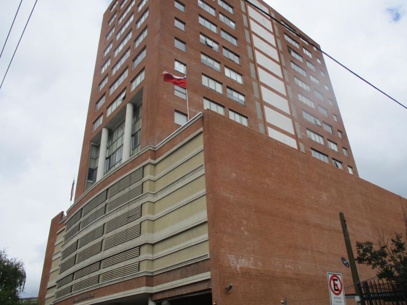 SE ARRIENDA OFICINA EDIF. BUSINESS CENTER