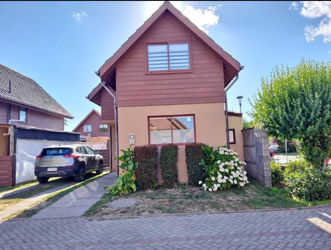 SE ARRIENDA CASA CONDOMINIO HACIENDA LAS CRUCES